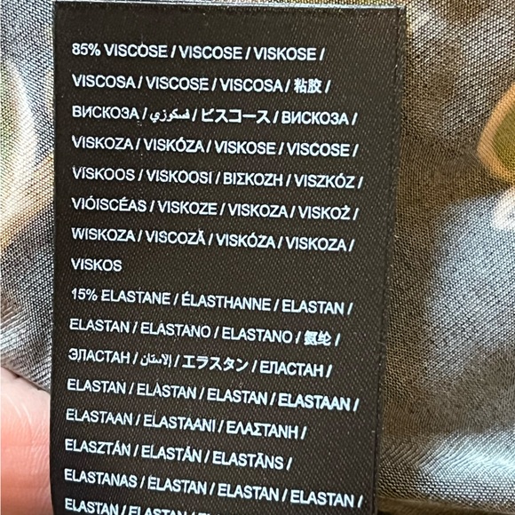 NWT Farm Rio Black Ravenala Jersey Blouse medium - Picture 7 of 9